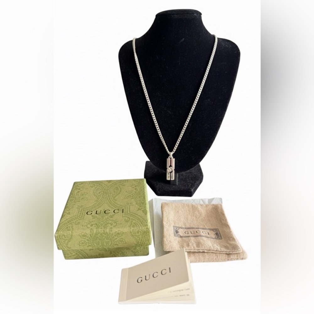 Gucci  925 Sterling Silver Interlocking G Bar Pendant Necklace - Auth with box